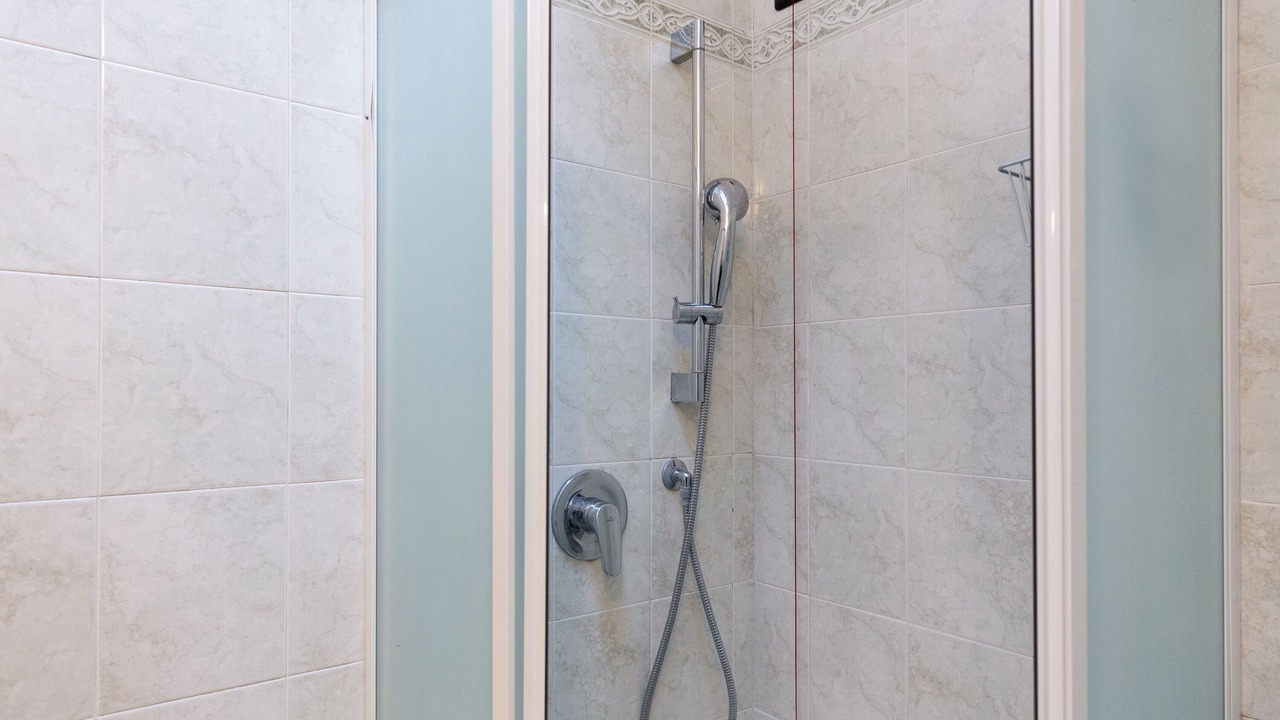 Photo of Bathroom in Gorla