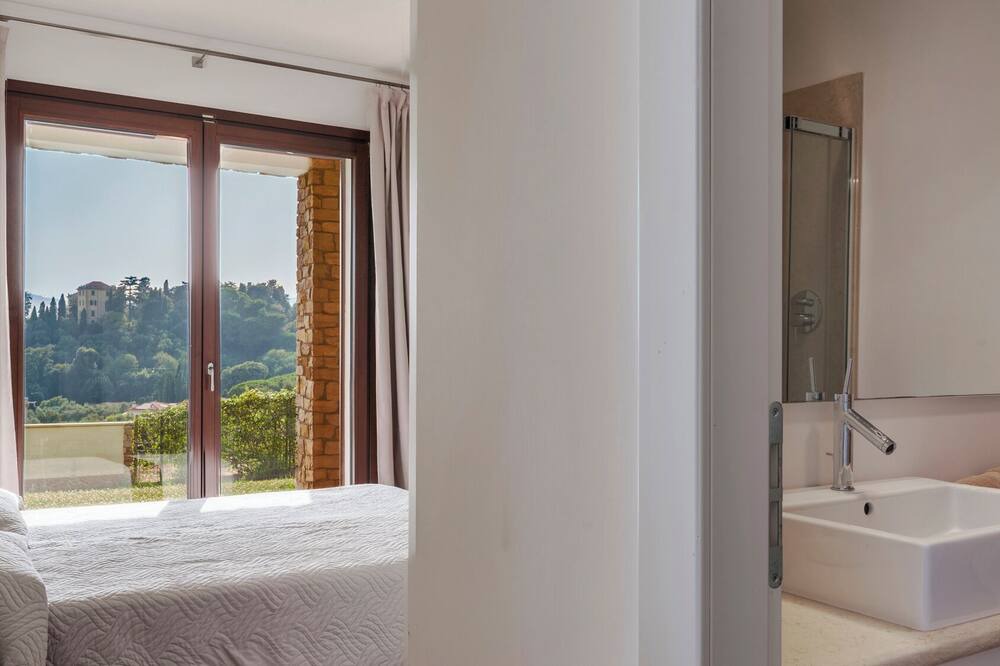 Photo of Bedroom in Lerici