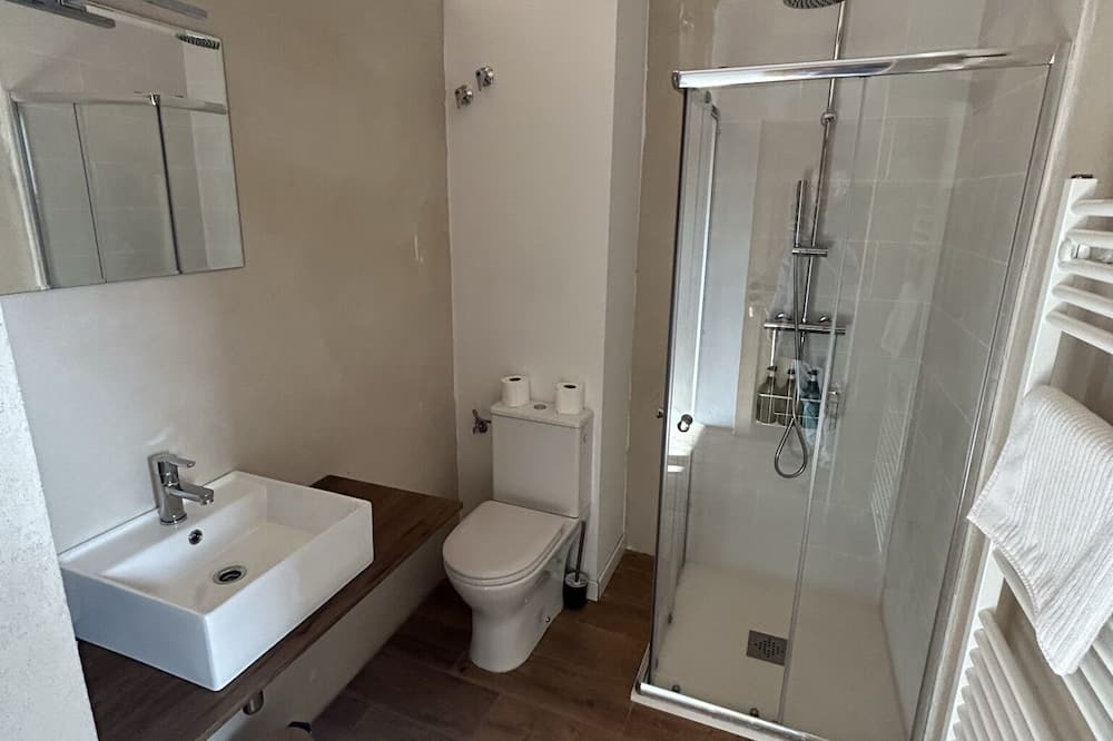 Photo of Bathroom in Llorac