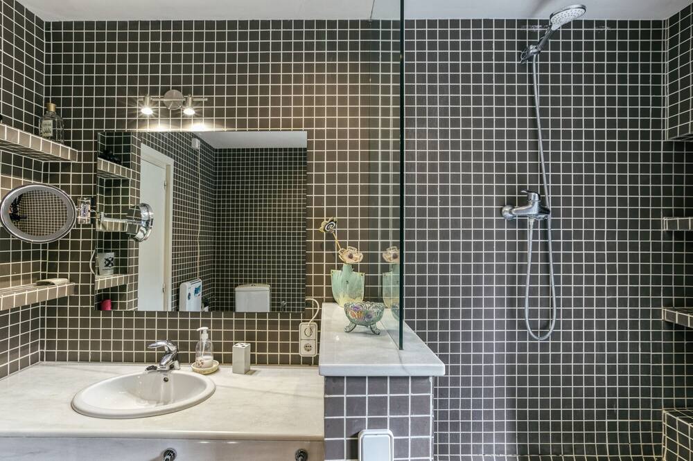 Photo of Bathroom in Boadella i les Escaules