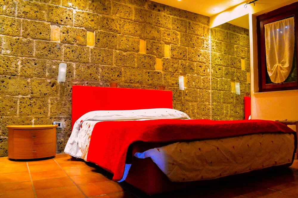 Photo of Bedroom in Sessa Aurunca