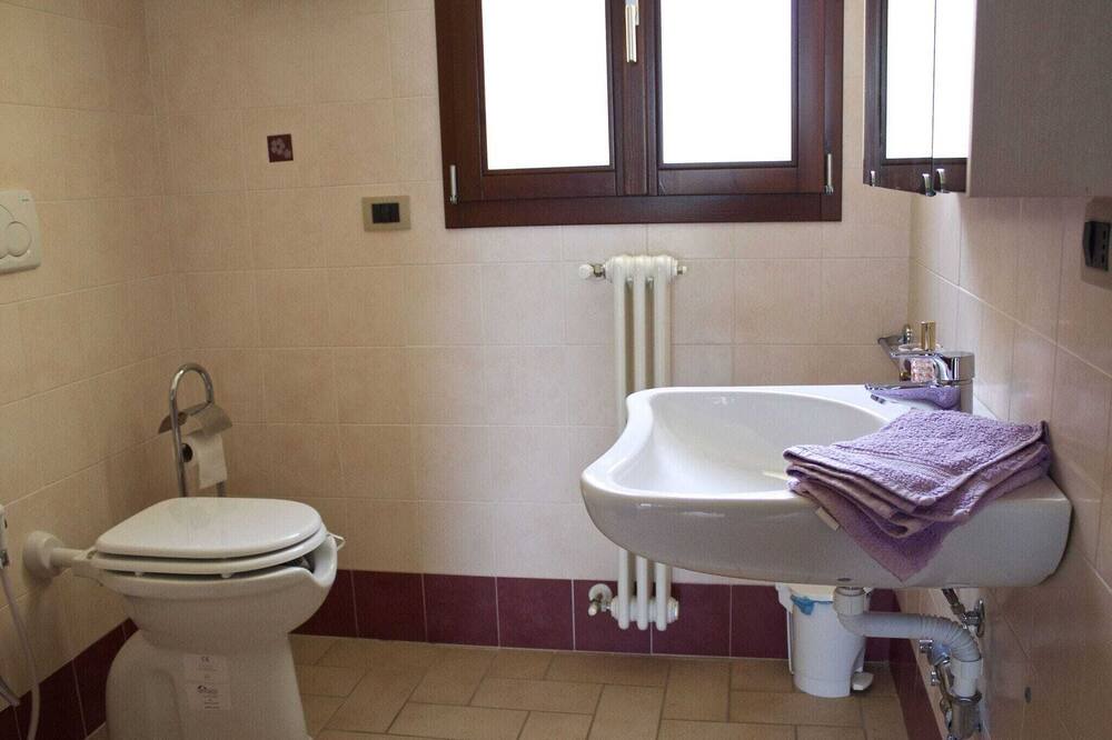 Photo of Bathroom in Casalfiumanese