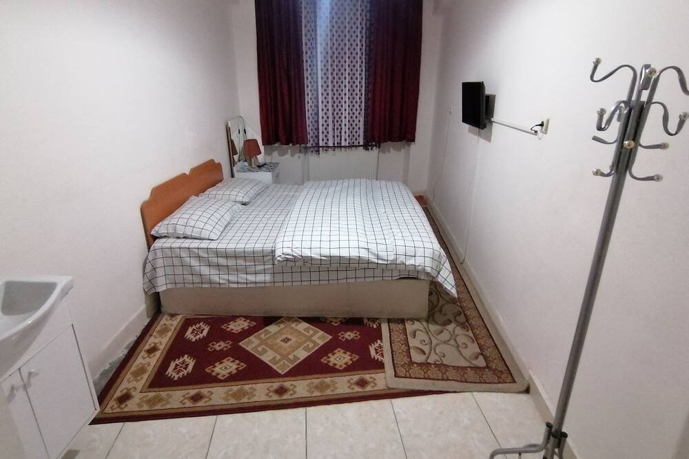 Photo of Bedroom in Bor