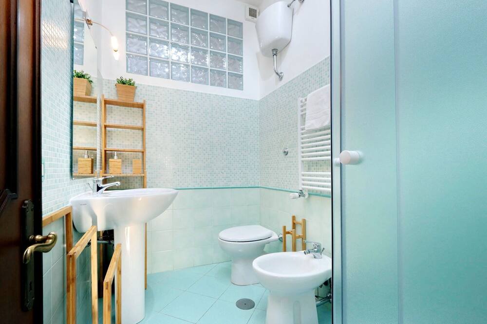 Photo of Bathroom in Tuscolano