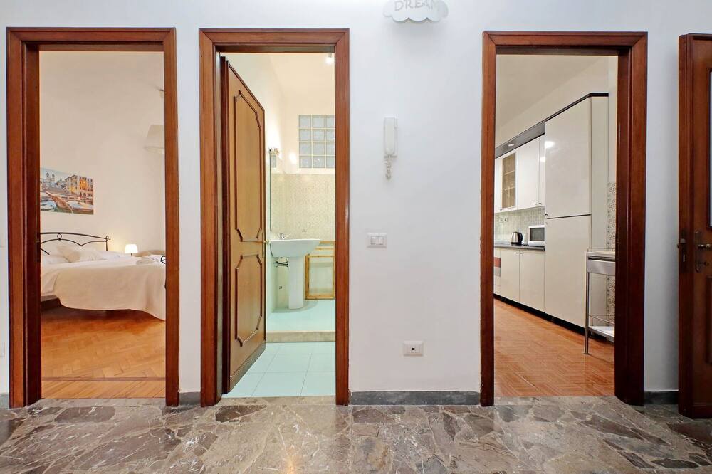 Photo of Bathroom in Tuscolano