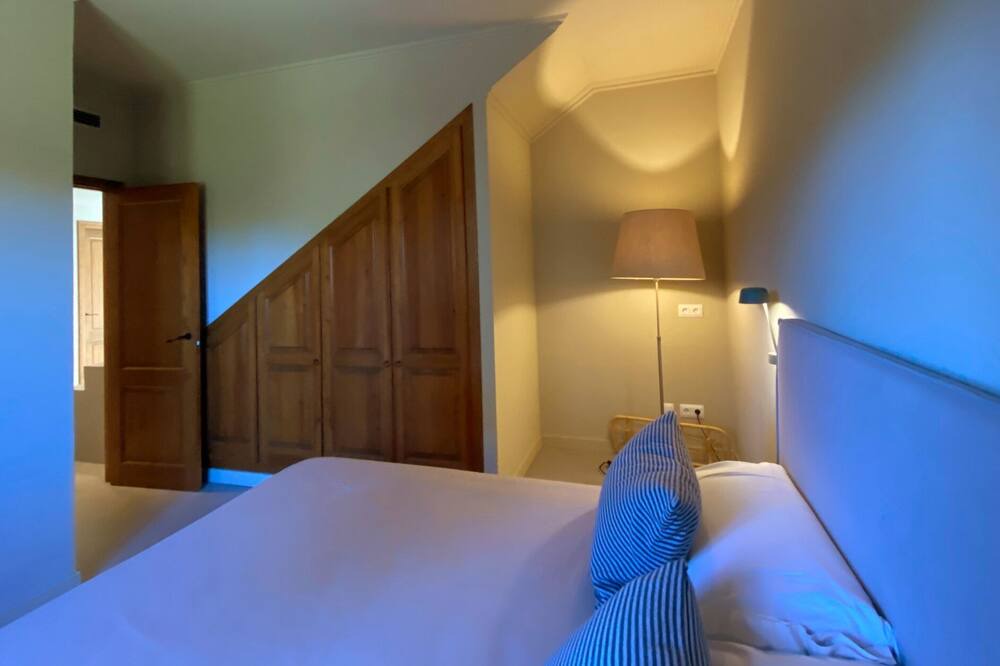 Photo of Bedroom in Vulpellac