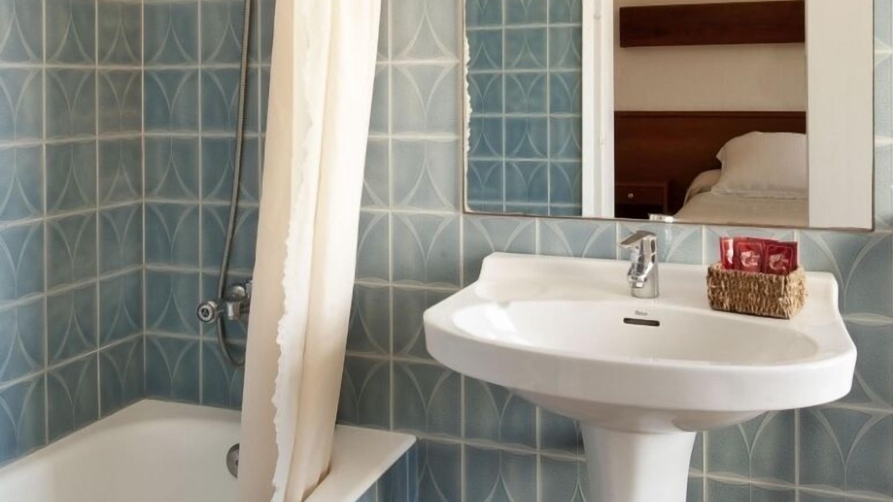 Photo of Bathroom in Llanca