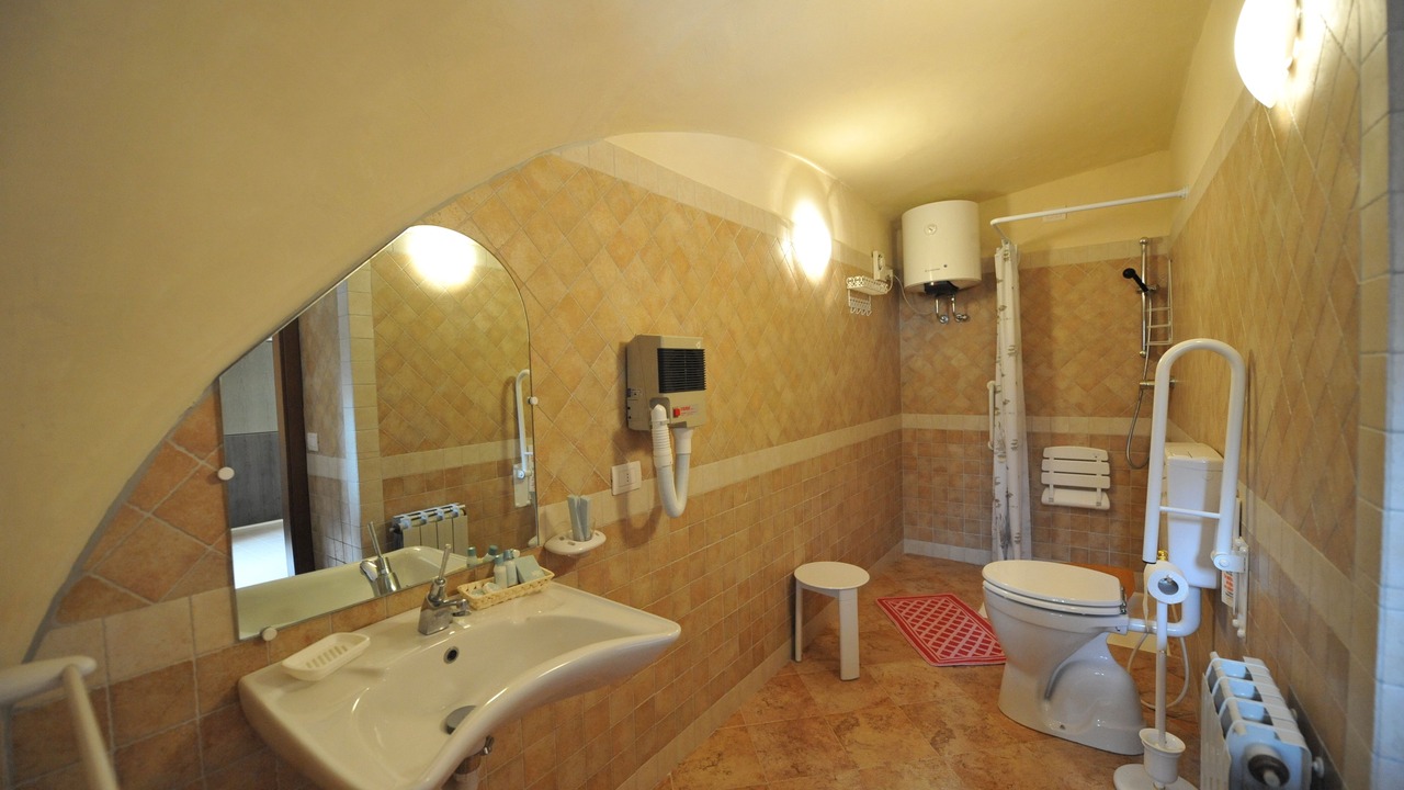 Photo of Bathroom in Fiernaz