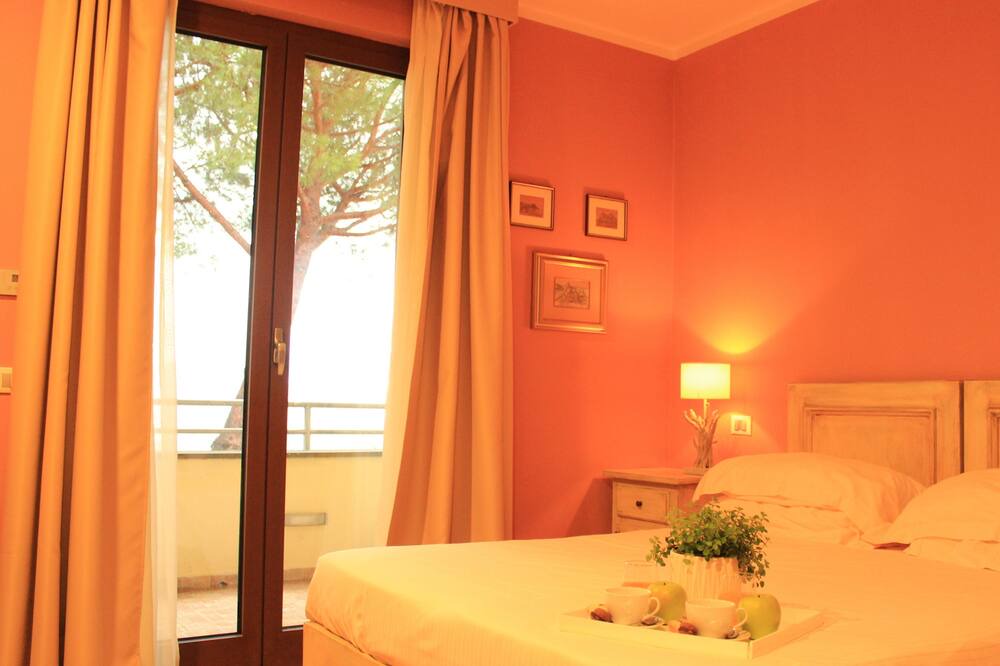Photo of Bedroom in Santo Stefano di Magra