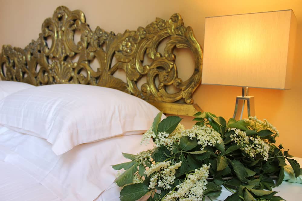 Photo of Bedroom in Santo Stefano di Magra