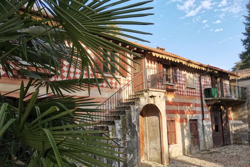 Photo of Outdoor in Erba