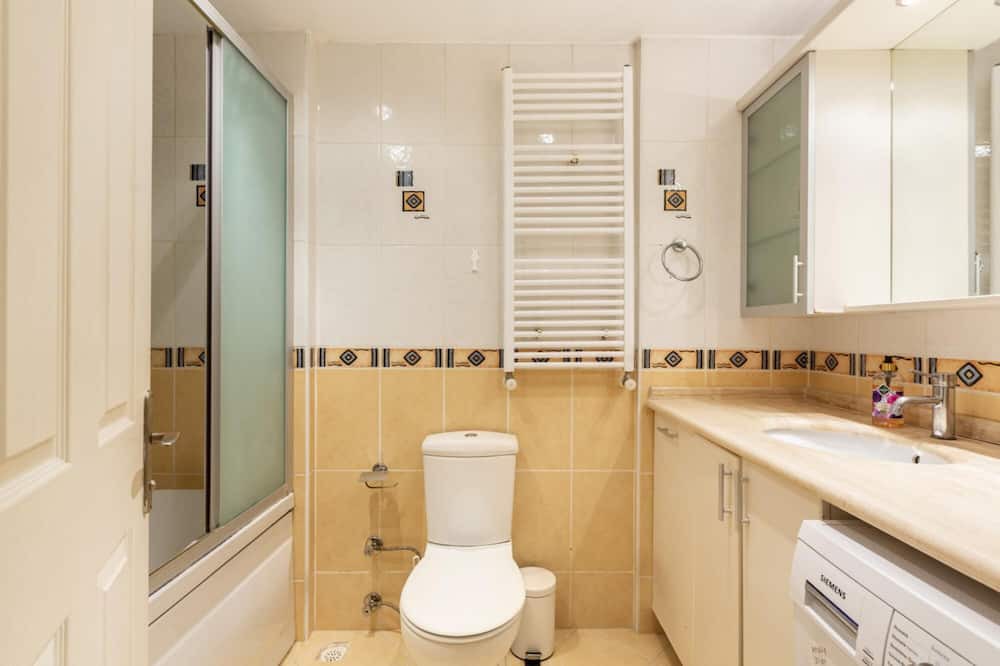Photo of Bathroom in Osmanbey