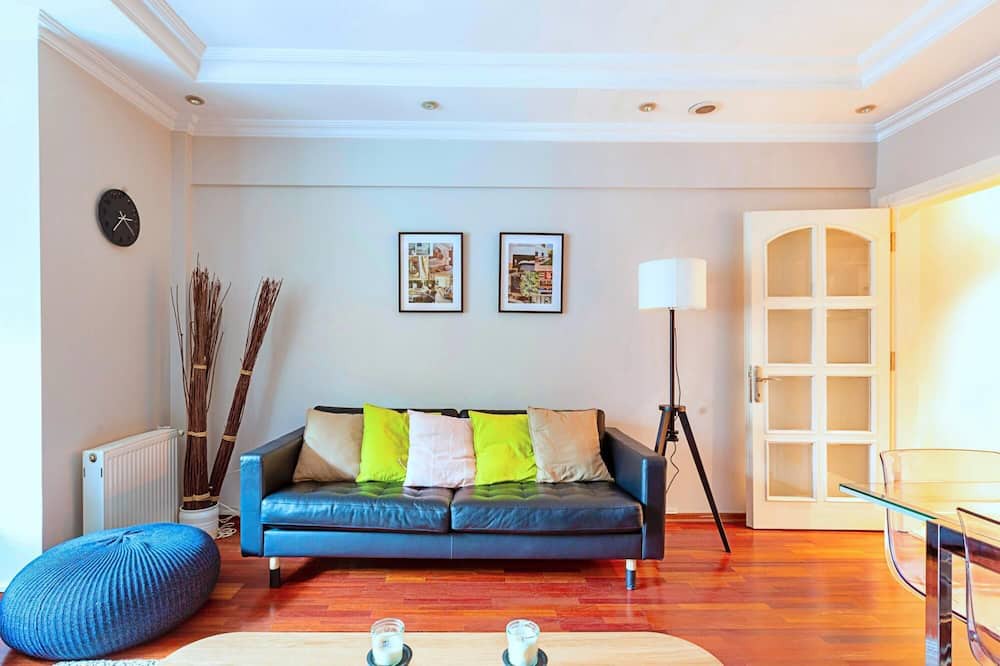 Photo of Livingroom in Osmanbey