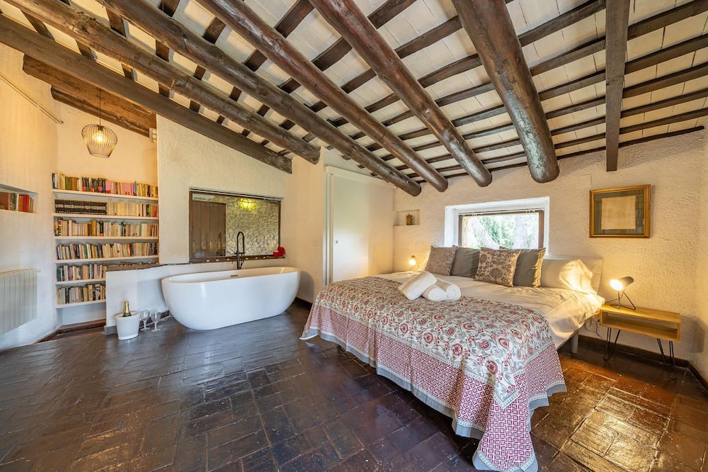 Photo of Bedroom in Llagostera