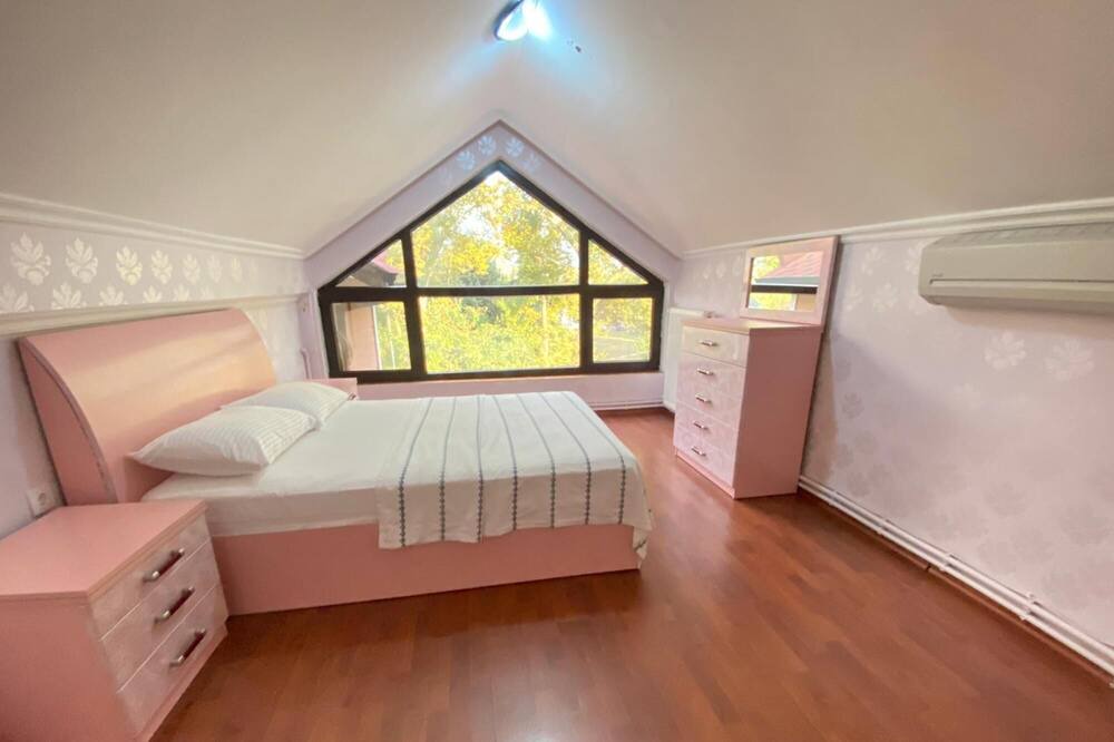 Photo of Bedroom in Samanl