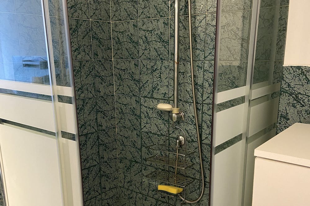 Photo of Bathroom in Barge
