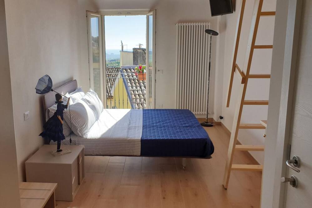 Photo of Bedroom in Recanati Old Town
