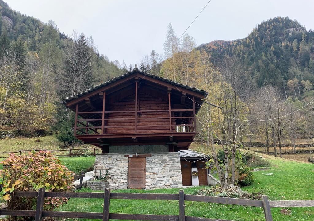 Photo of Buildings in Gaby