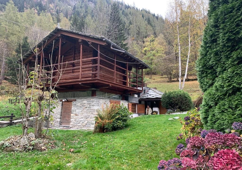 Photo of Buildings in Gaby