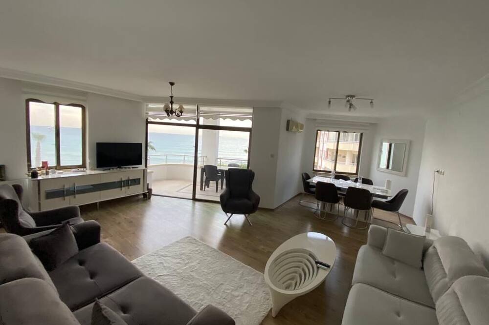 Photo of Livingroom in Mezetli