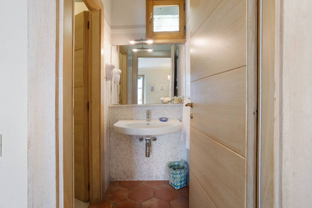 Photo of Bathroom in Castelnuovo Magra