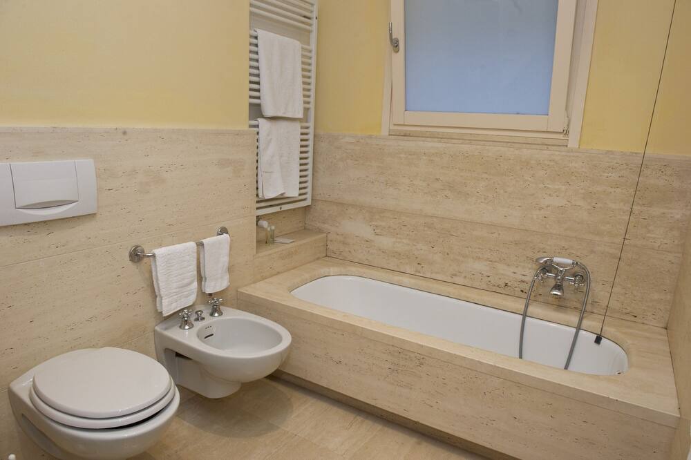 Photo of Bathroom in Castelnuovo Magra