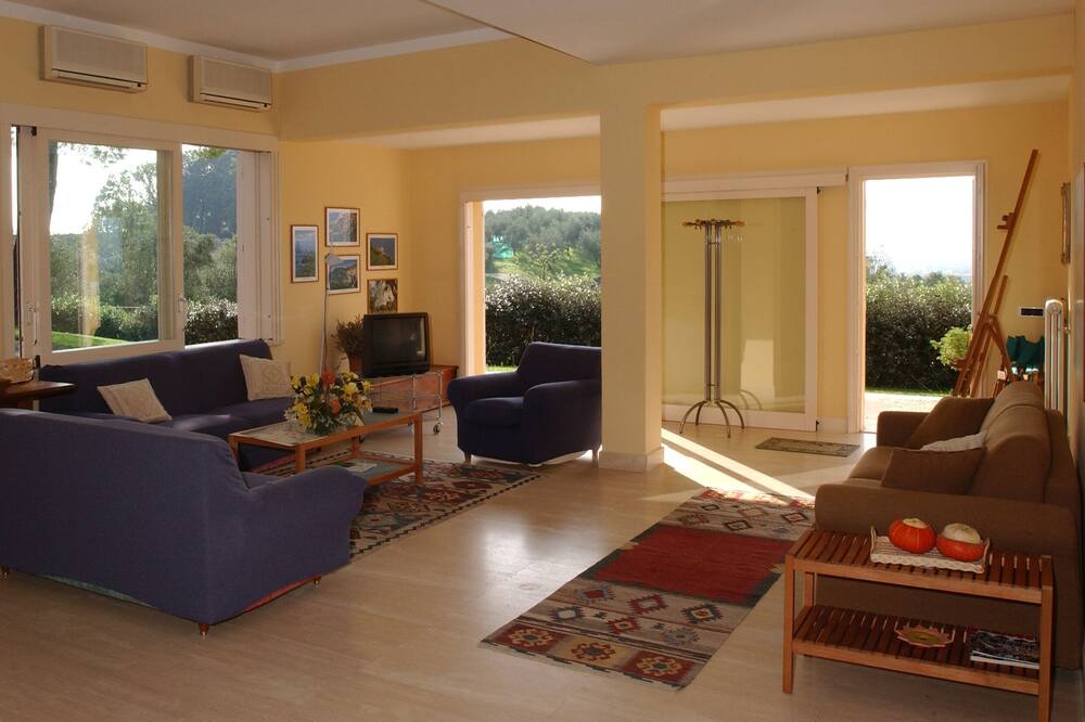 Photo of Livingroom in Castelnuovo Magra