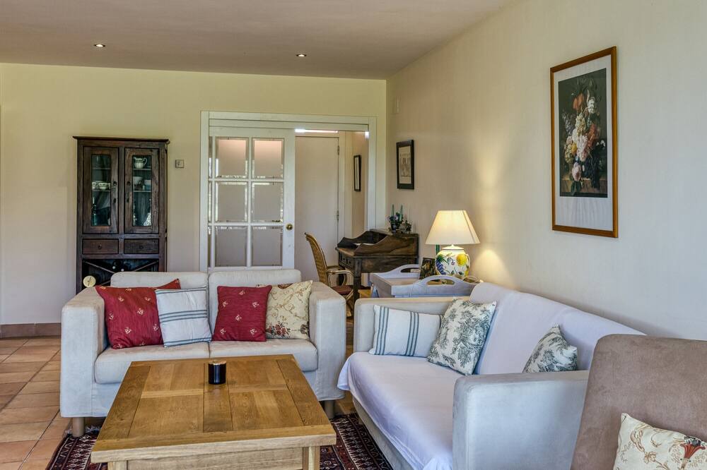 Photo of Livingroom in Navata