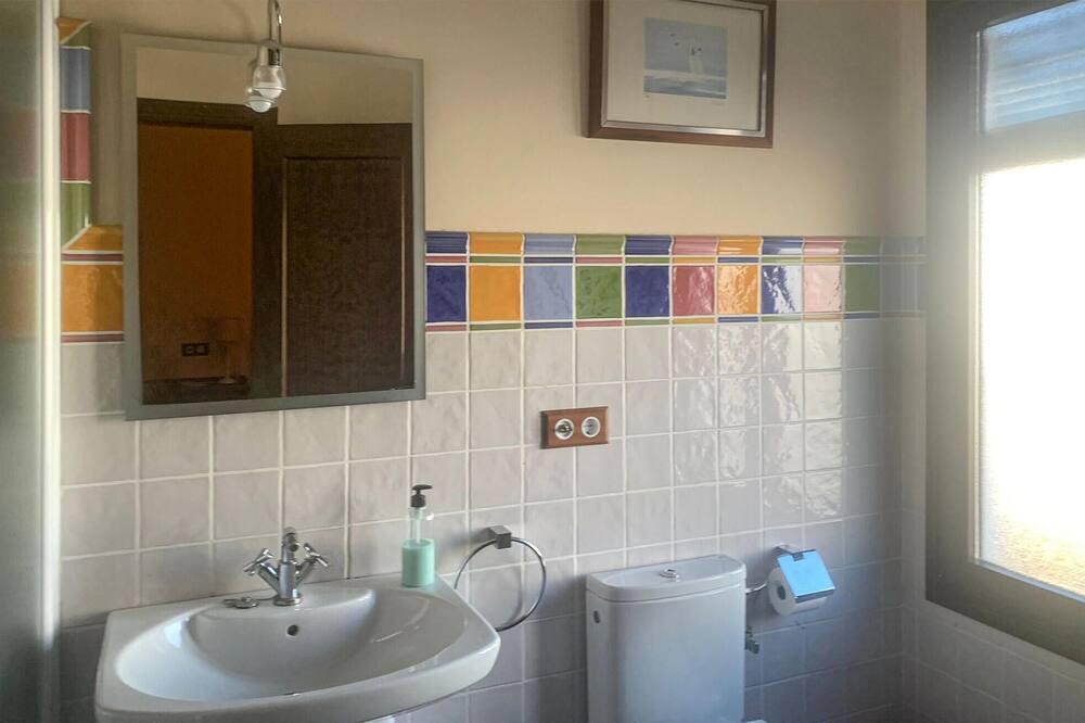Photo of Bathroom in Almonte
