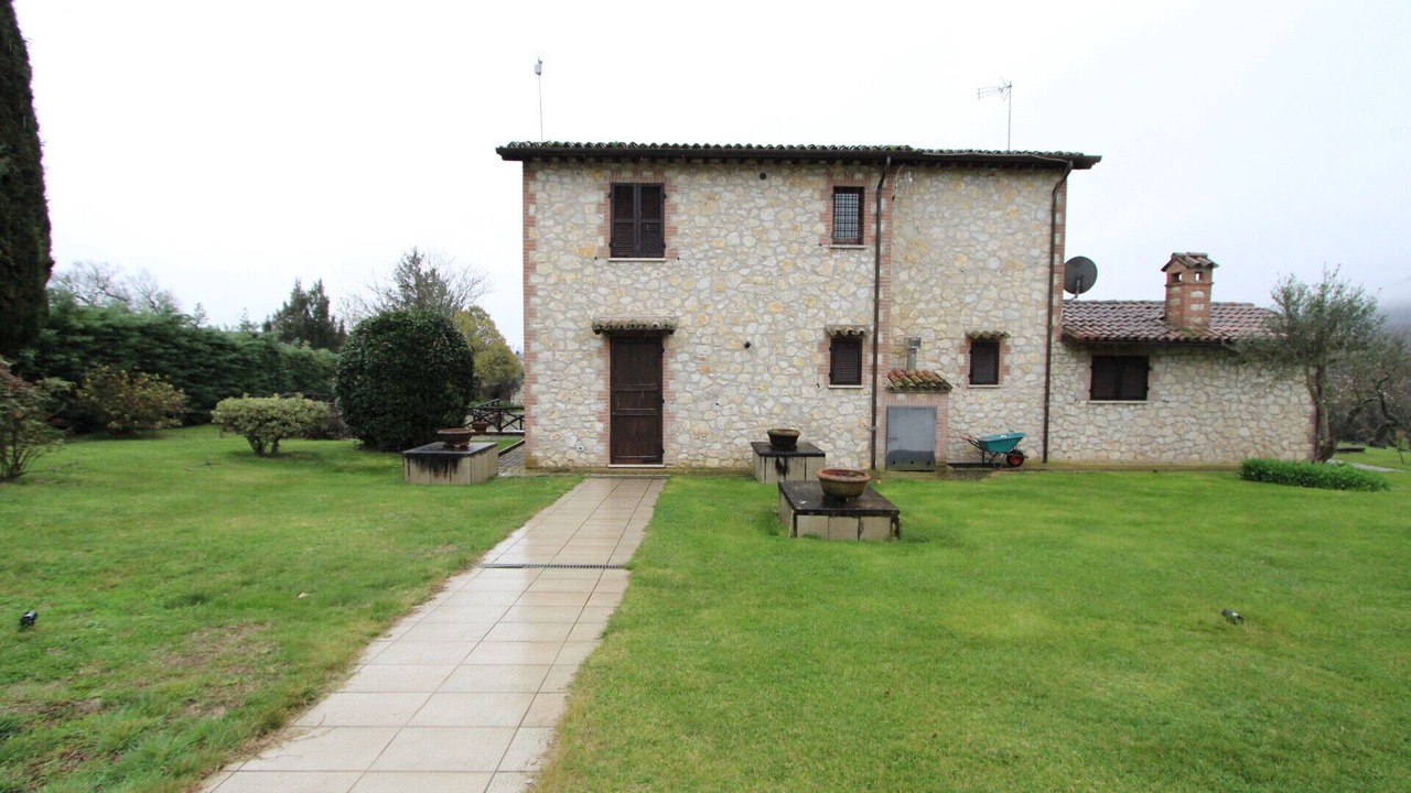 Photo of Outdoor in Melezzole