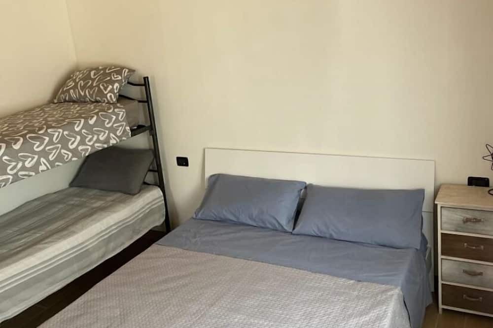 Photo of Bedroom in Le Castella