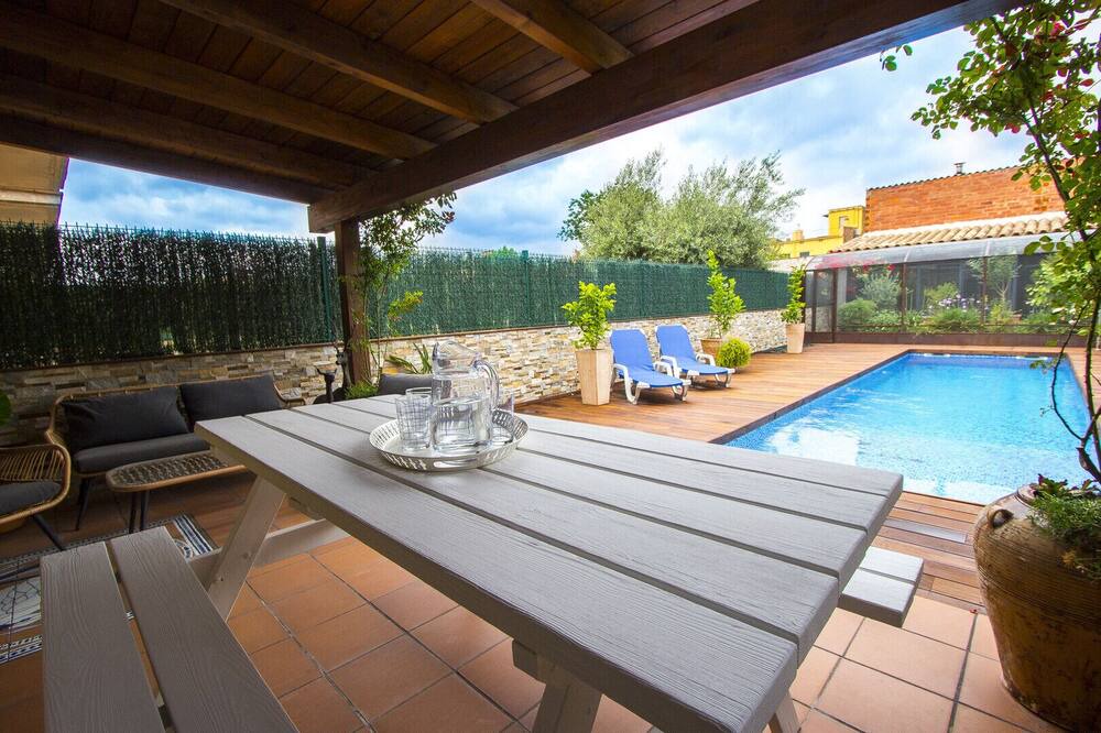 Photo of Outdoor in La Bisbal d'Emporda