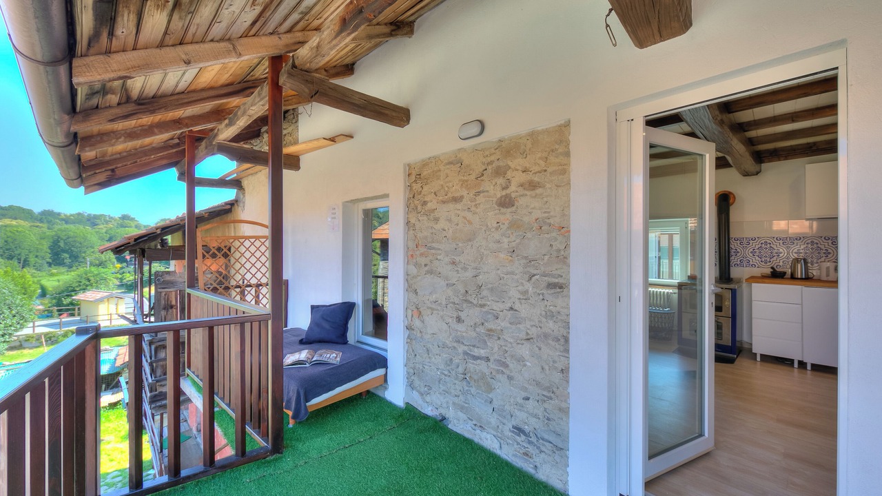 Photo of Patio Balcony in Brovello-Carpugnino