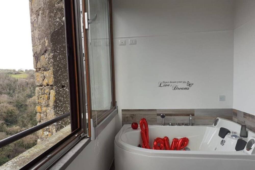 Photo of Bathroom in Vitorchiano