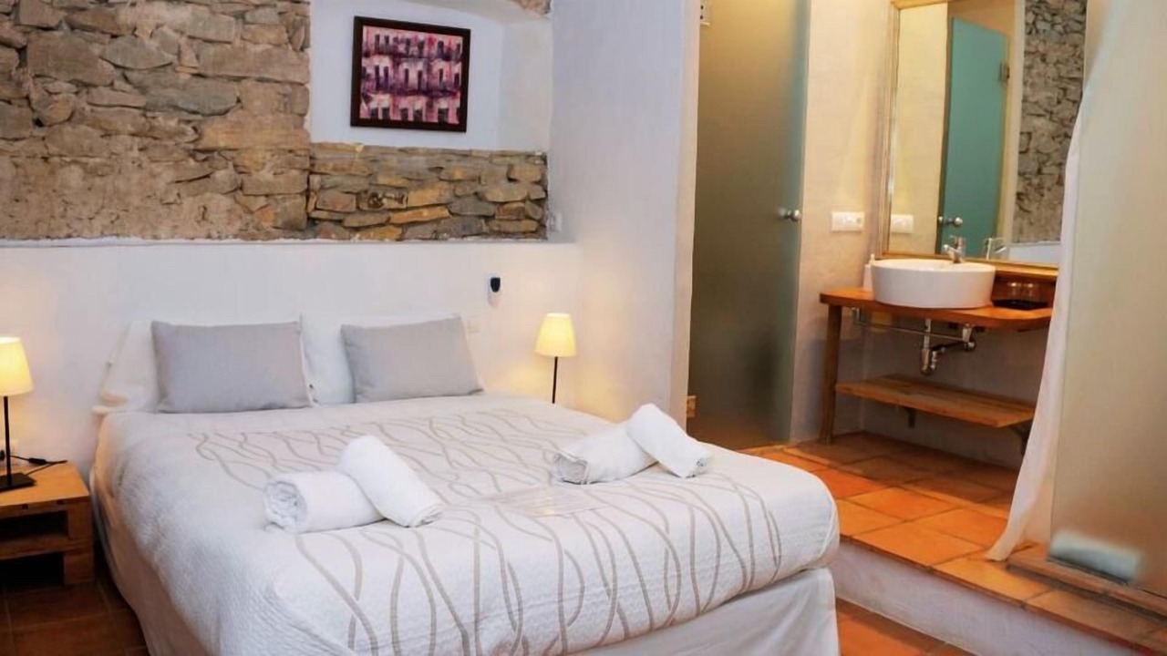Photo of Bedroom in Palau-Sator