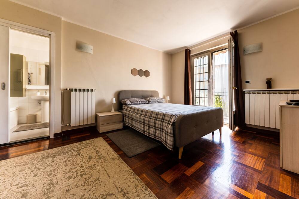 Photo of Bedroom in Ivrea