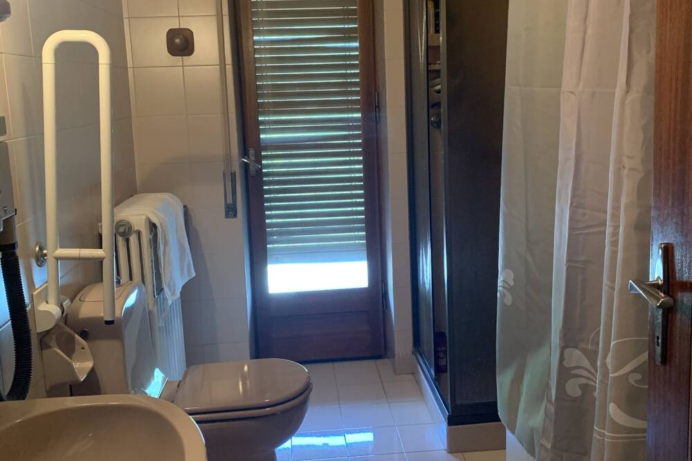 Photo of Bathroom in Gozzano