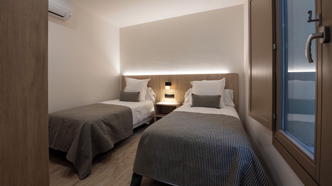 Photo of Bedroom in Queixas