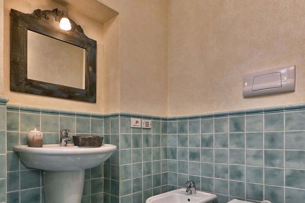 Photo of Bathroom in Bogliaco