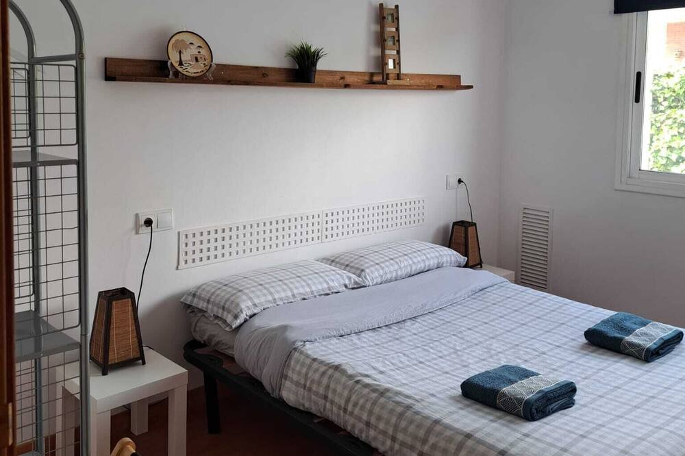 Photo of Bedroom in Riudecanyes