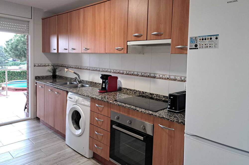 Photo of Kitchen in Riudecanyes