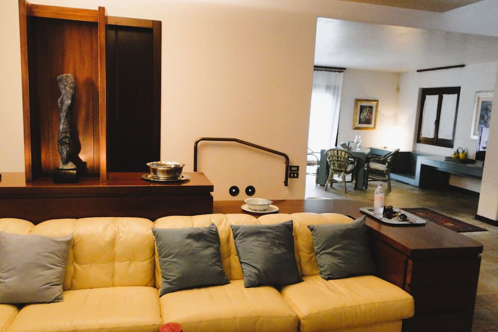 Photo of Livingroom in Cinquale
