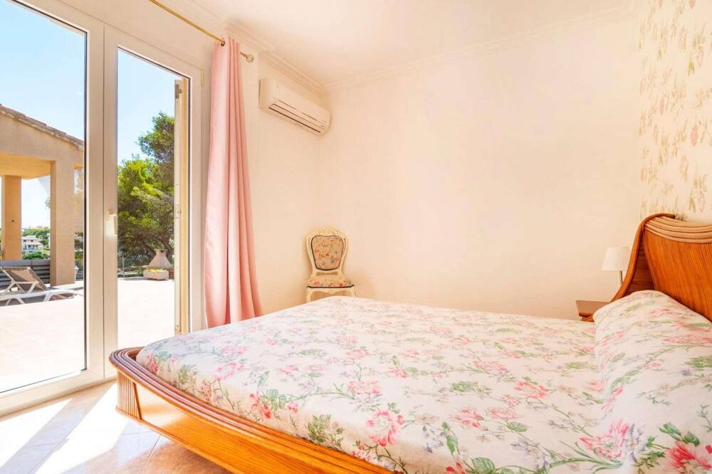 Photo of Bedroom in Cala Marcal