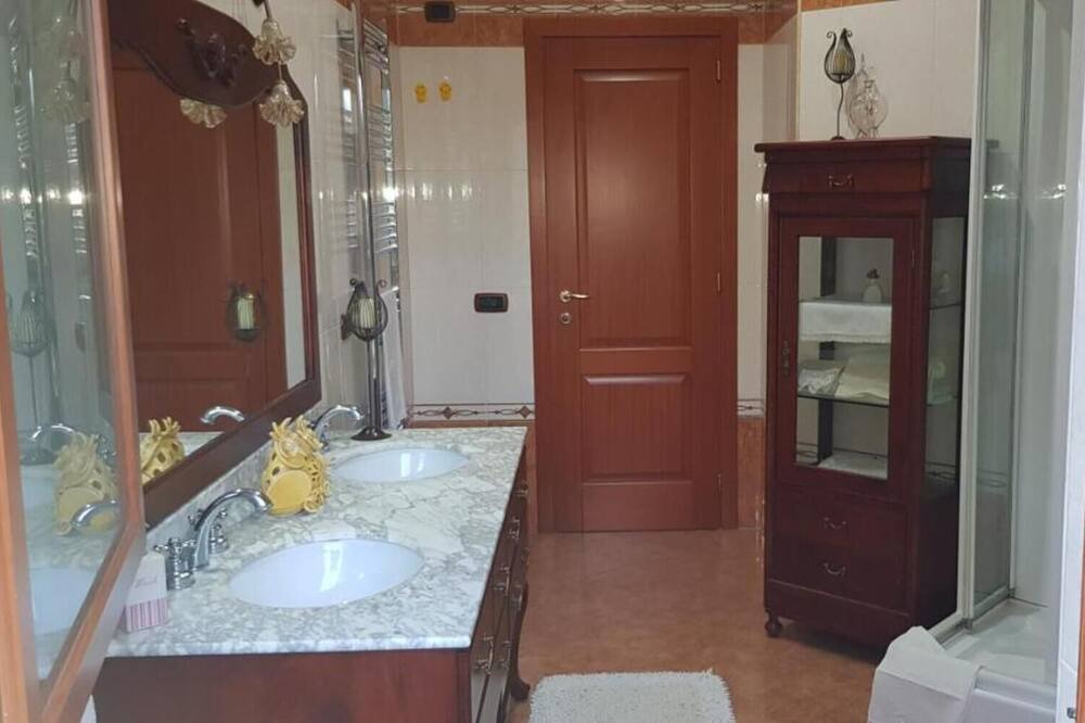 Photo of Bathroom in Grottaglie
