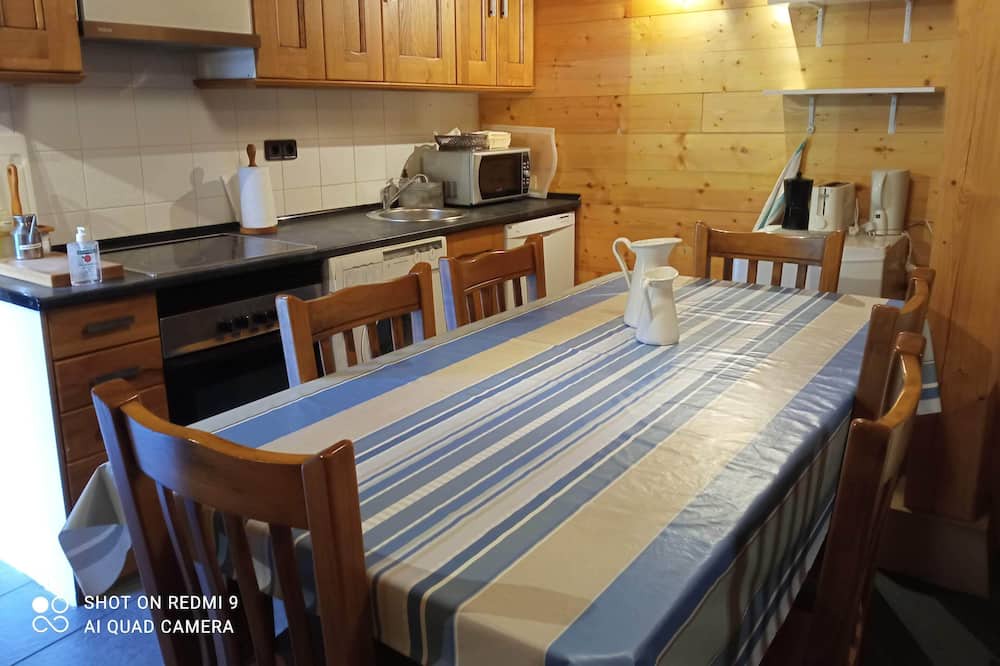 Photo of Kitchen in Arce