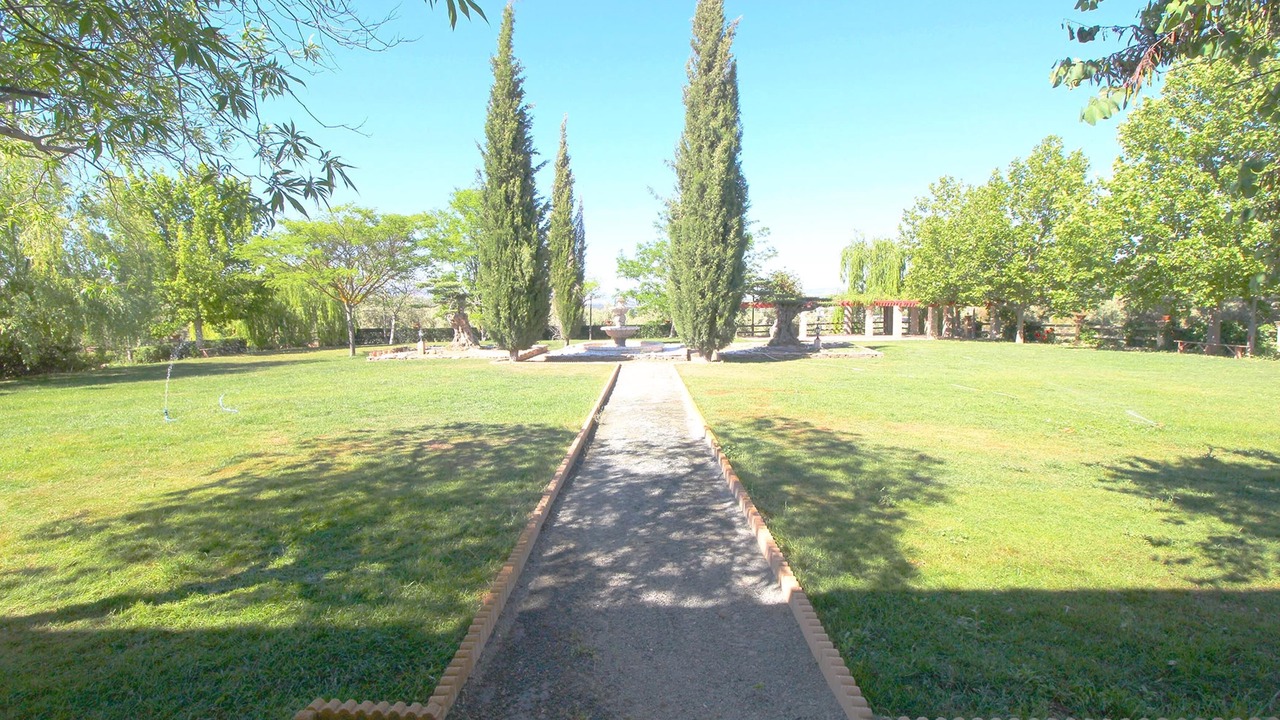 Photo of Outdoor in Salinas