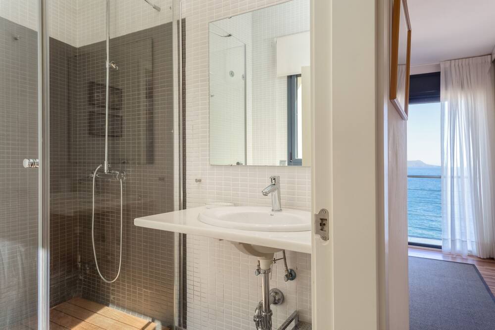 Photo of Bathroom in Port de la Selva