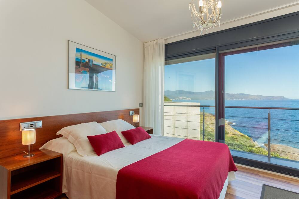 Photo of Bedroom in Port de la Selva