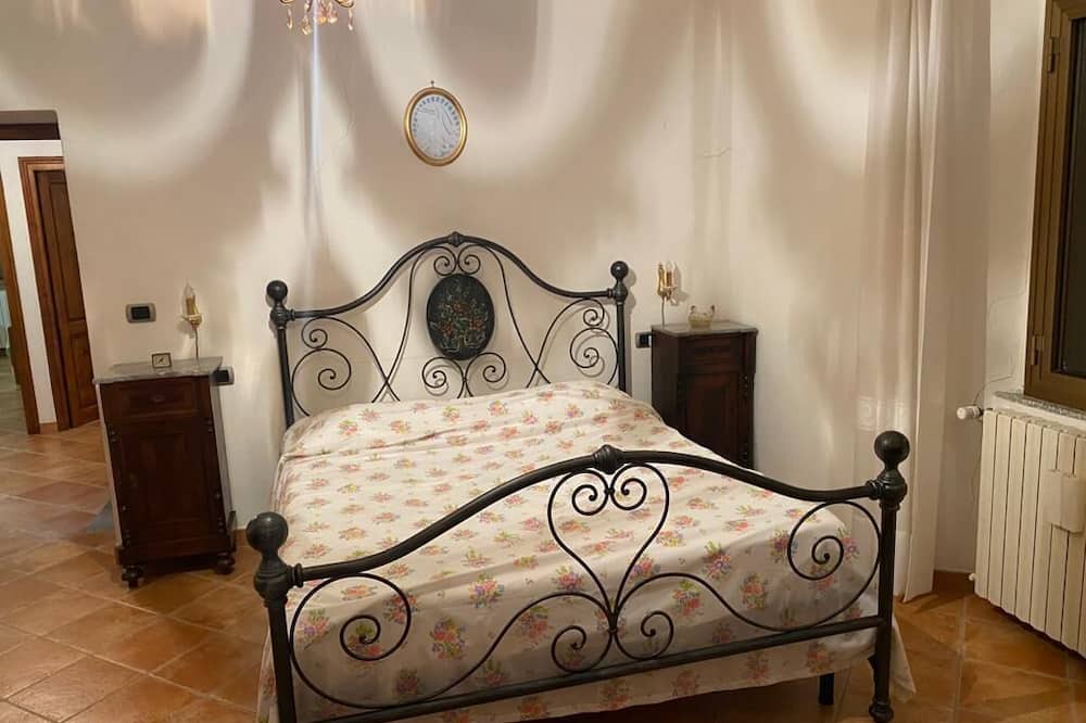Photo of Bedroom in Castiglione dei Pepoli