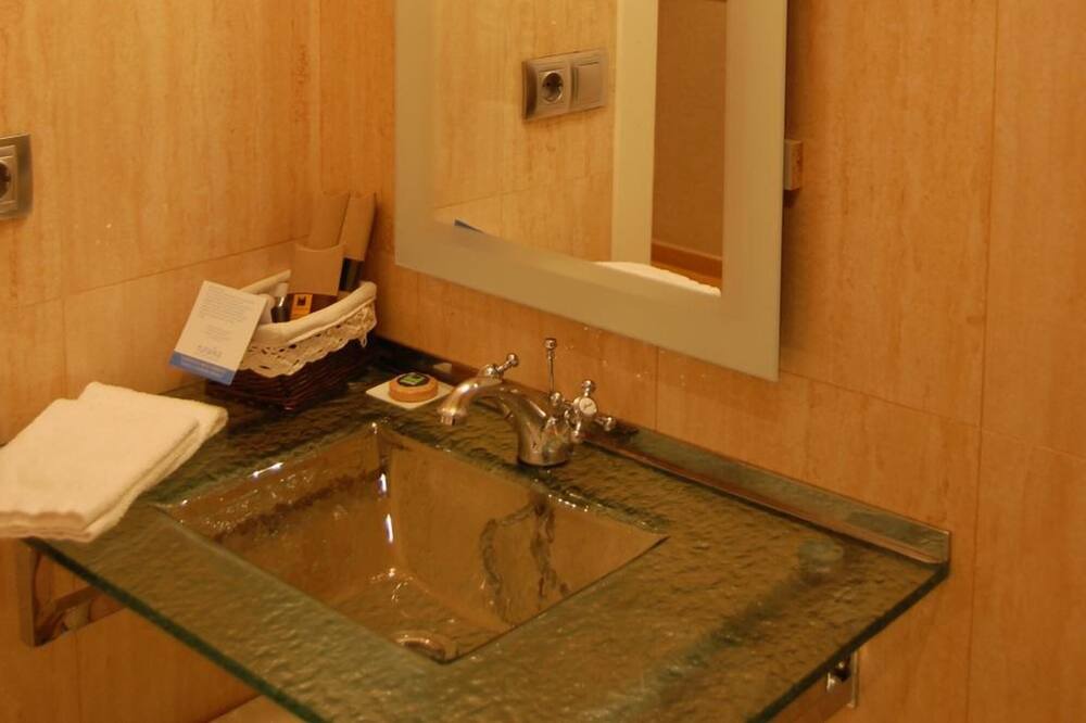 Photo of Bathroom in Siurana